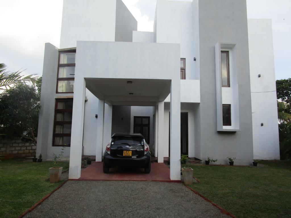 Hotel Serene View Tourist Rest Anuradhapura Exterior foto