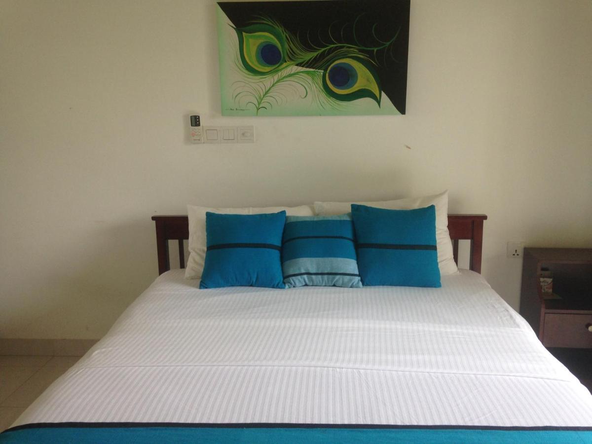 Hotel Serene View Tourist Rest Anuradhapura Habitación foto
